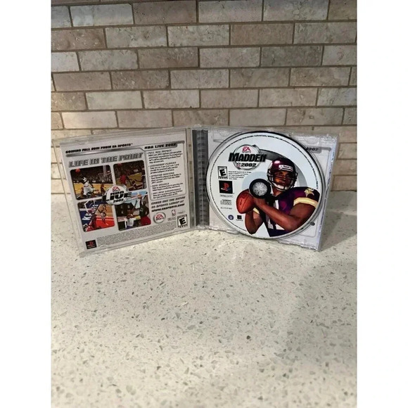 Madden NFL 2002 PlayStation - Picture 3 of 3